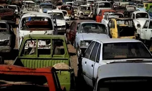 موتور و گیربکس در اسقاط خودرو