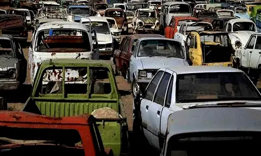 موتور و گیربکس در اسقاط خودرو